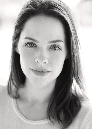Laurie <strong>Veldheer</strong>